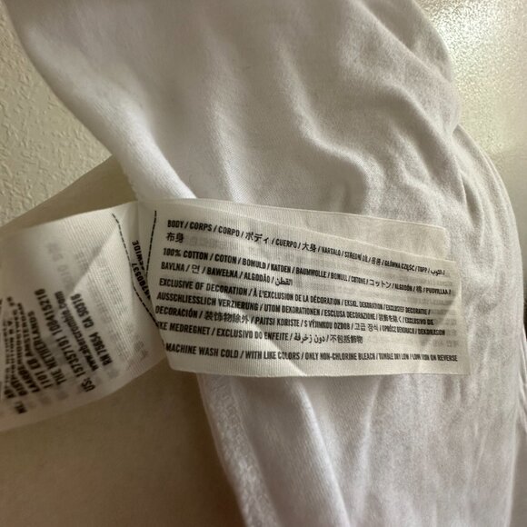 🤍 Abercrombie & Fitch - Short Sleeve New York Skimming Tee🤍 - Picture 7 of 7